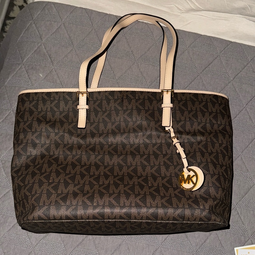 Michael Kors Jet Set Travel Tote Bag